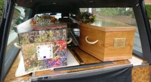 how to choose a funeral director image